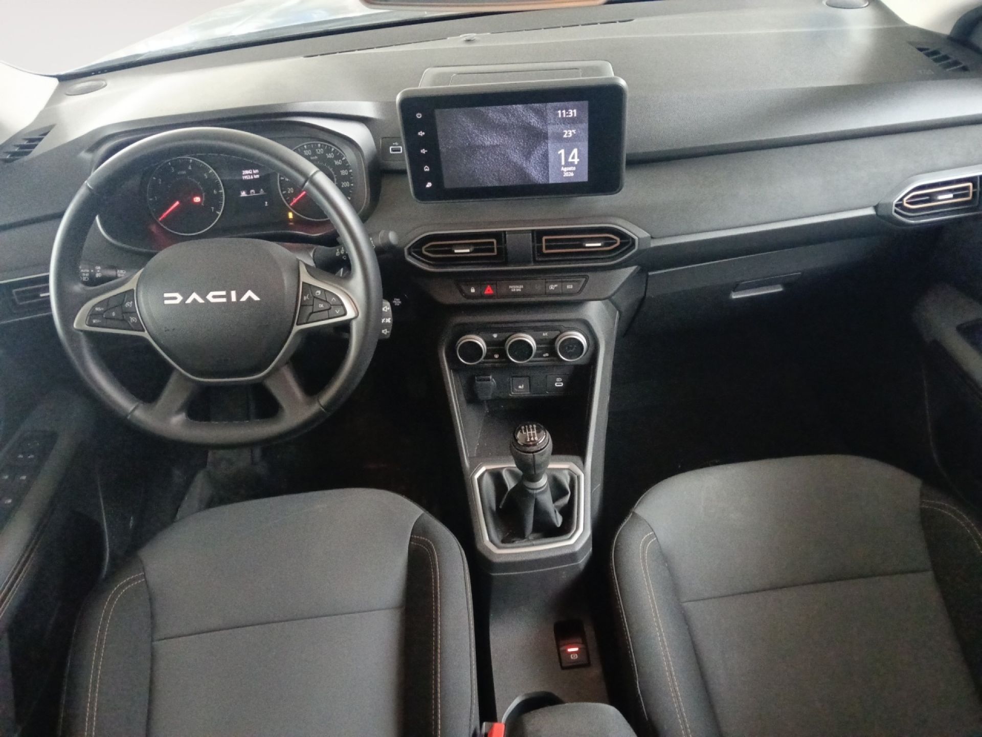 Dacia Sandero - 9