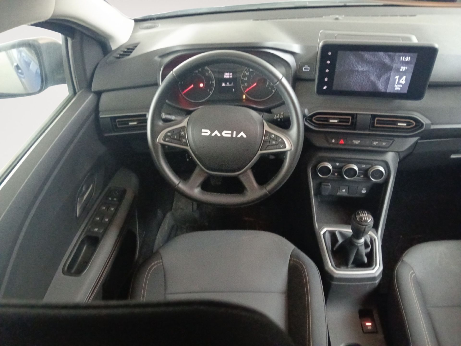 Dacia Sandero - 10