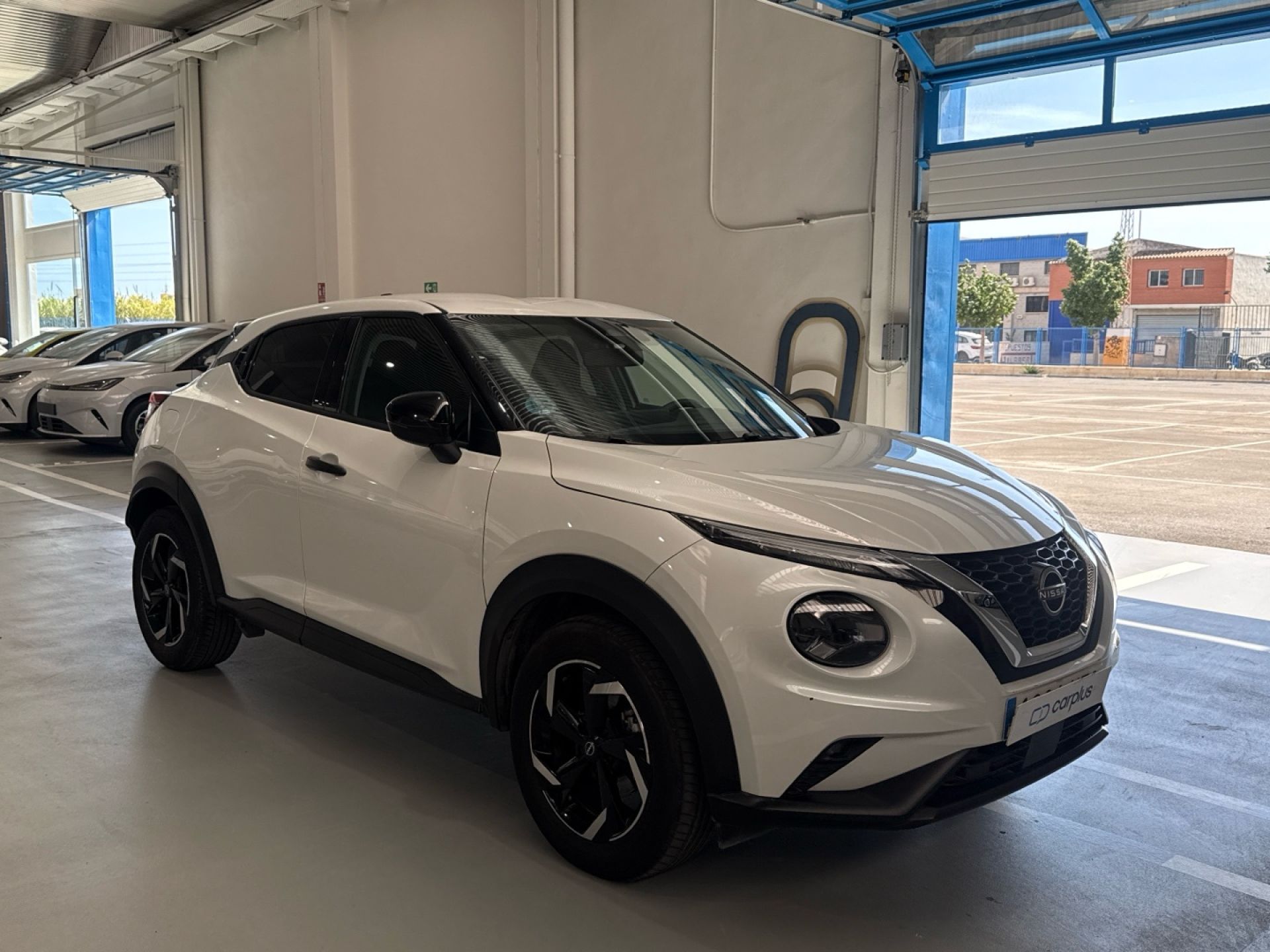 Nissan JUKE - 2