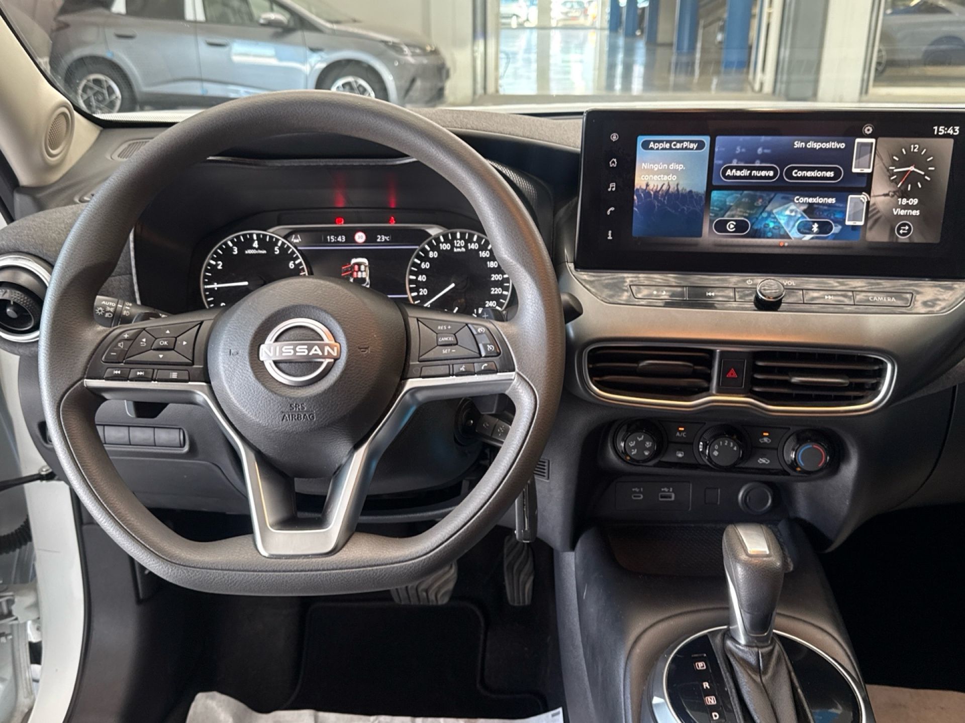Nissan JUKE - 10