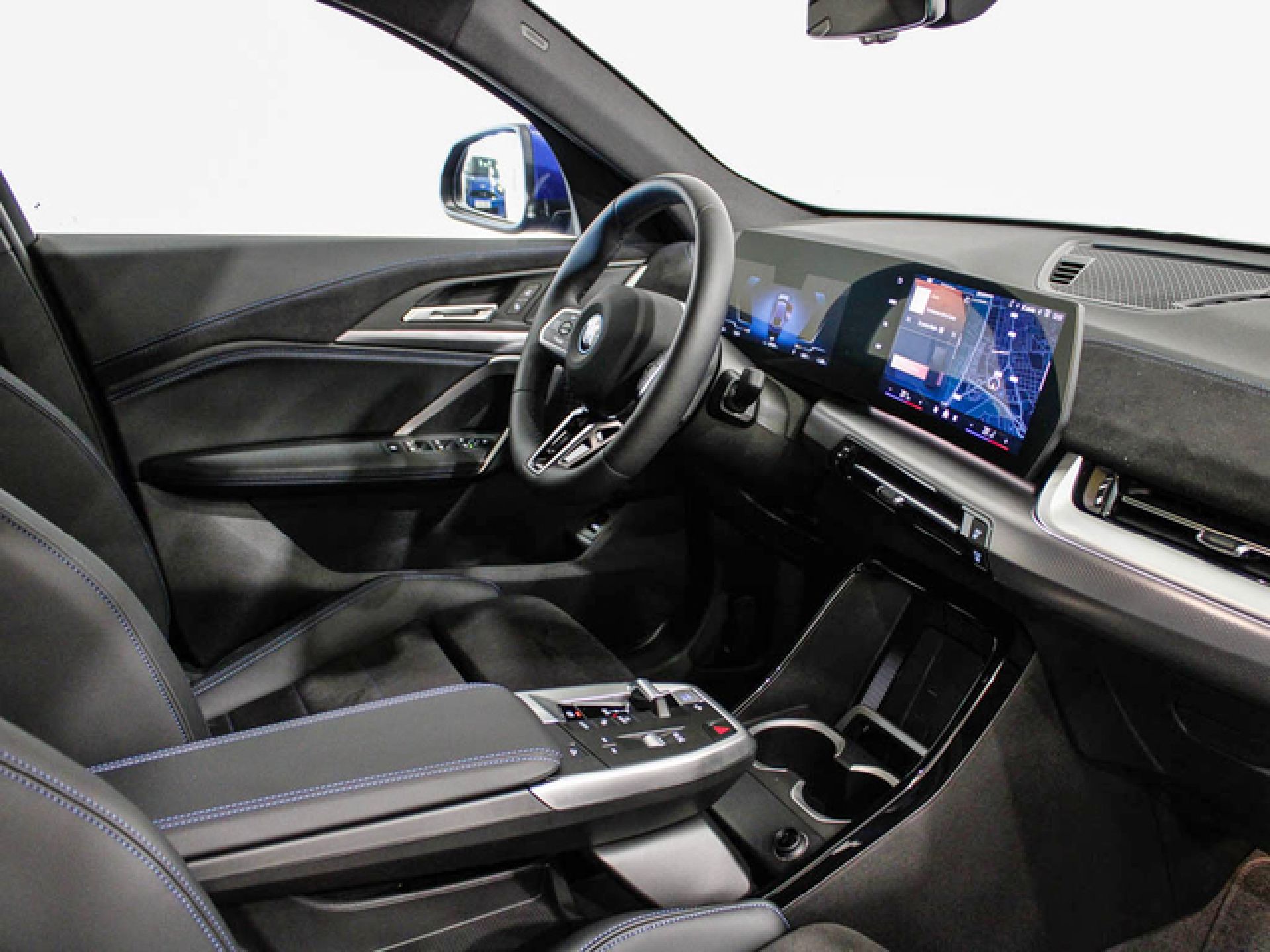 BMW ix2 - 8