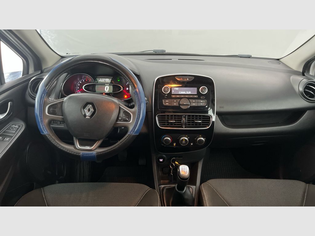 Renault Clio - 11