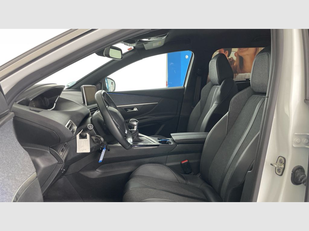 Peugeot 5008 - 12
