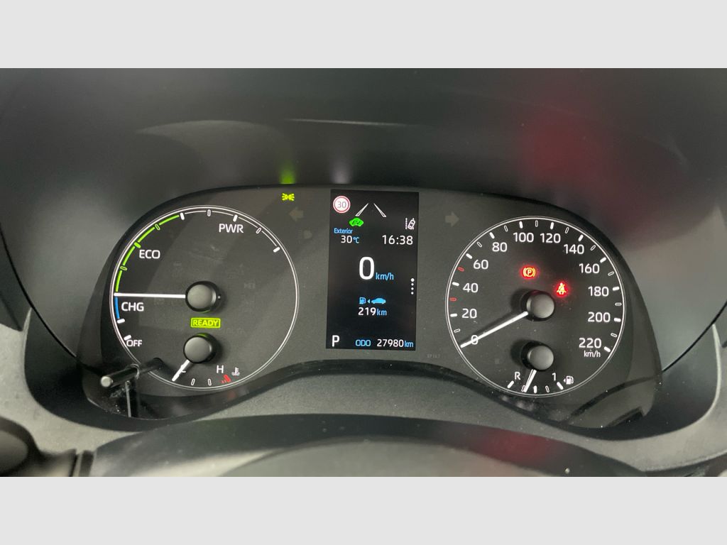 TOYOTA Yaris - 10