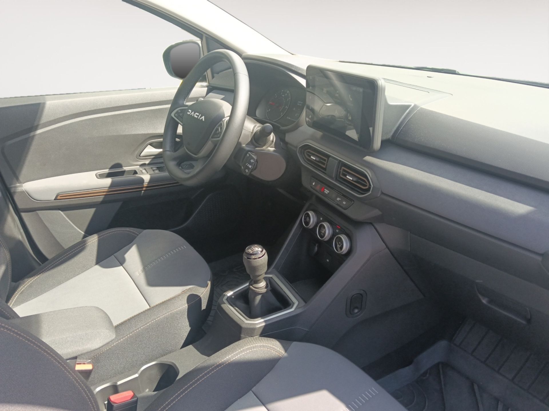 Dacia Sandero - 8
