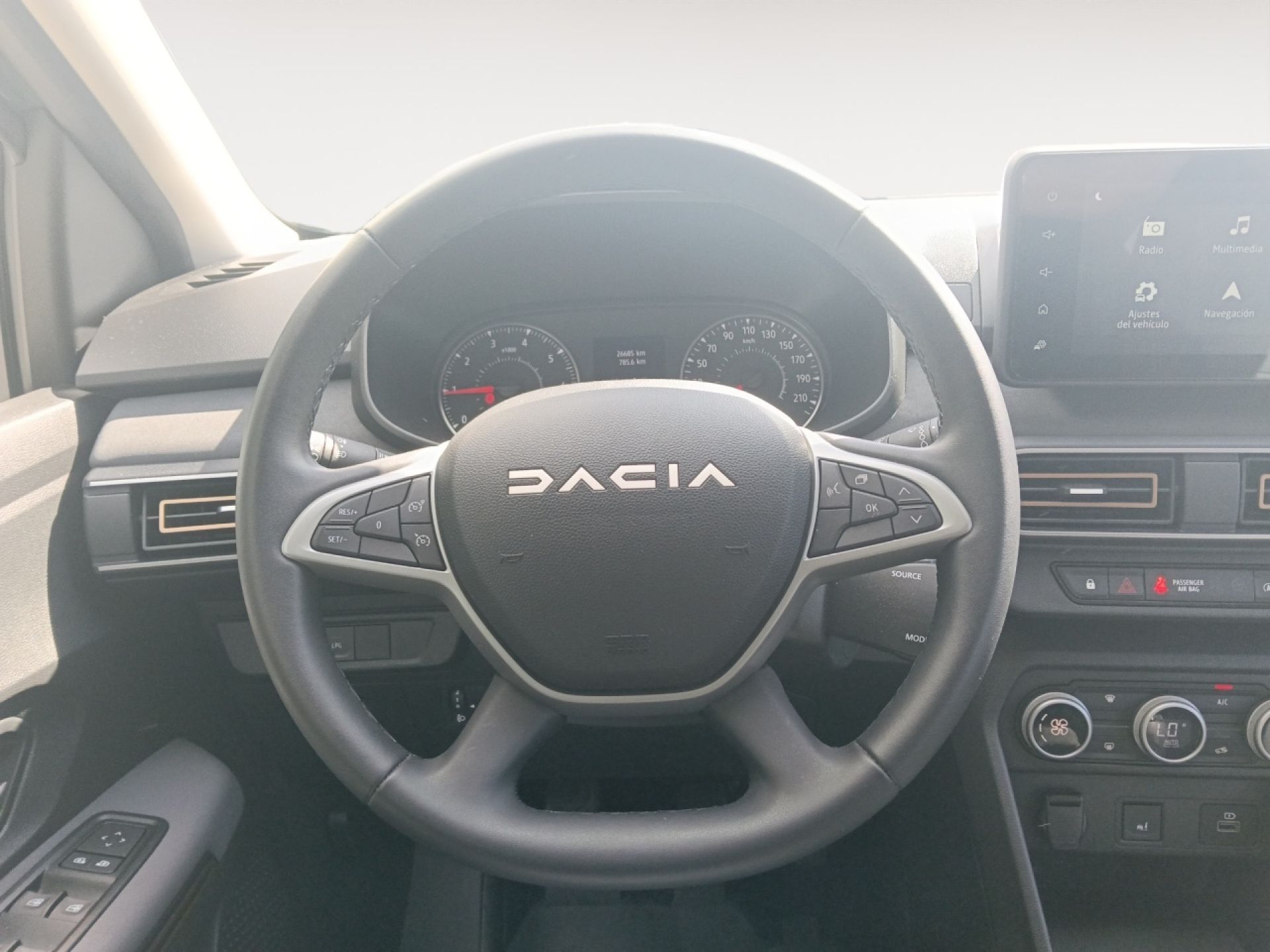 Dacia Sandero - 10