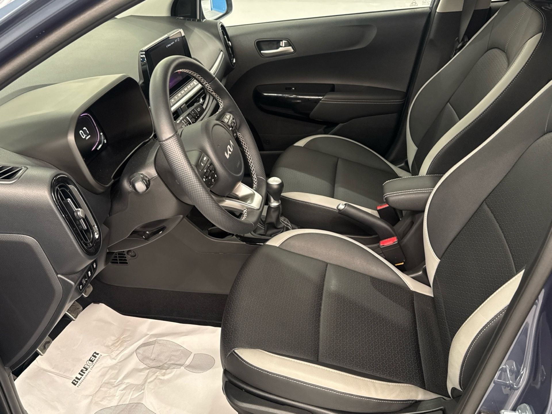 Kia Picanto - 11