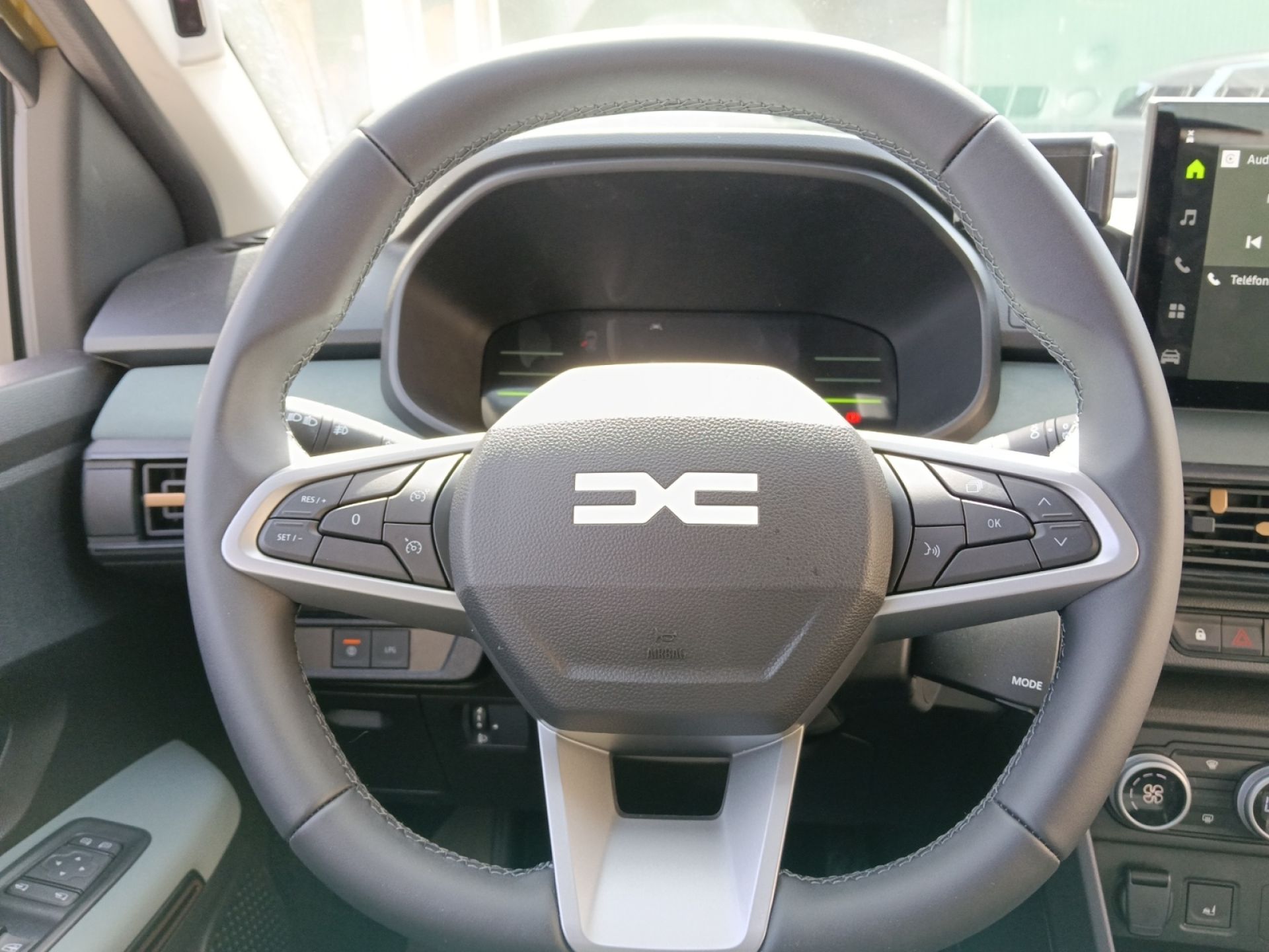 Dacia Sandero - 10