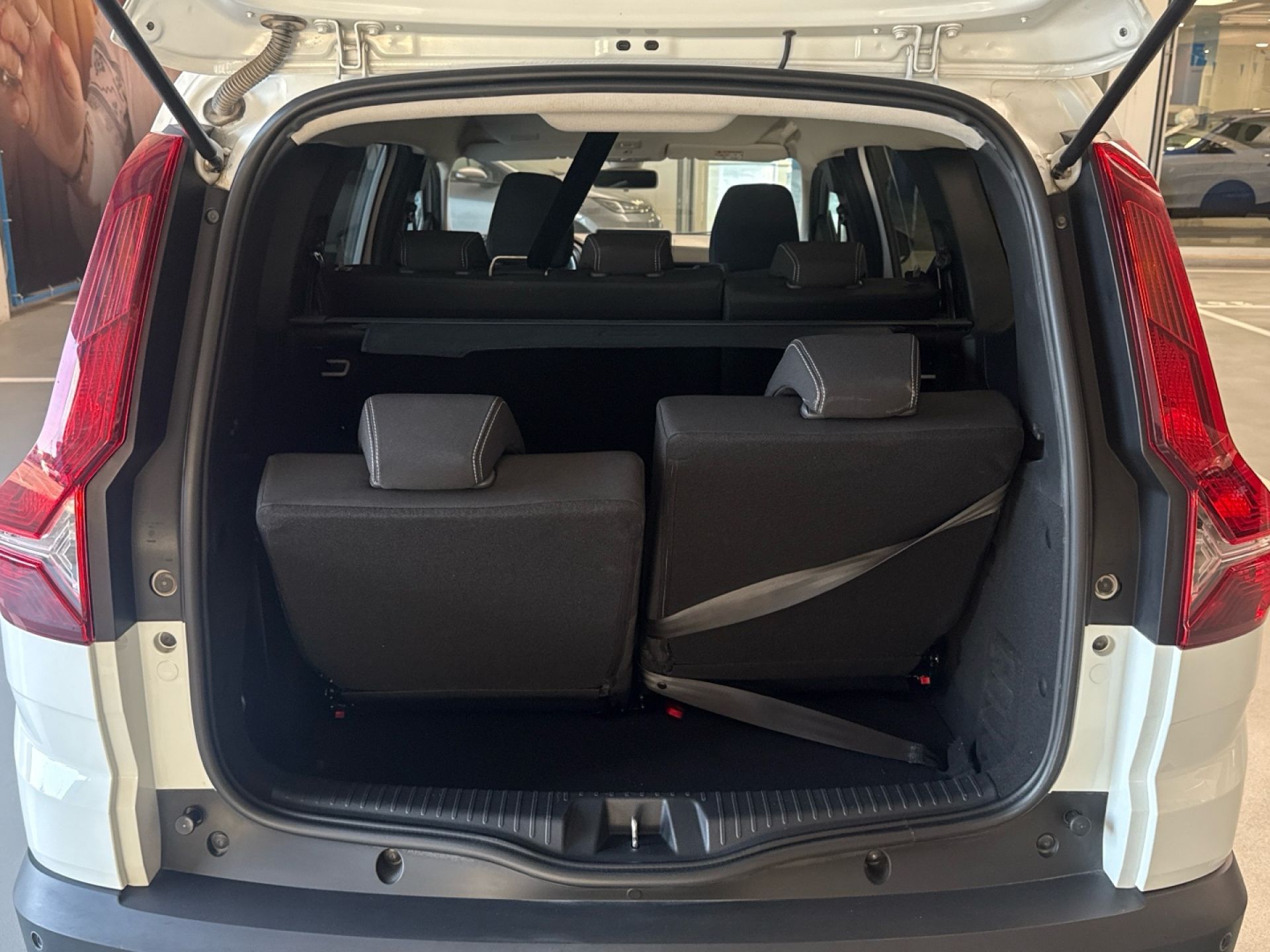 Dacia Jogger - 12