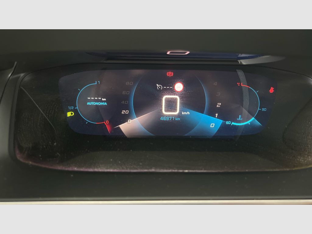 Peugeot 2008 - 10