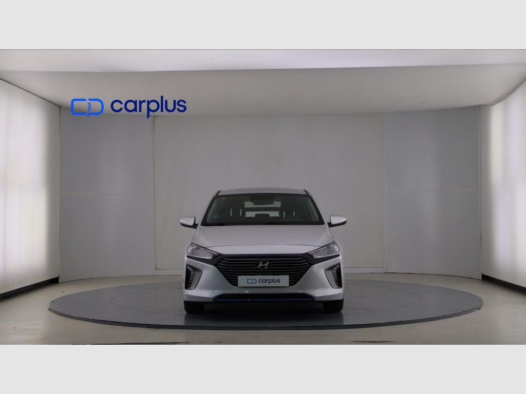 Hyundai IONIQ - 3
