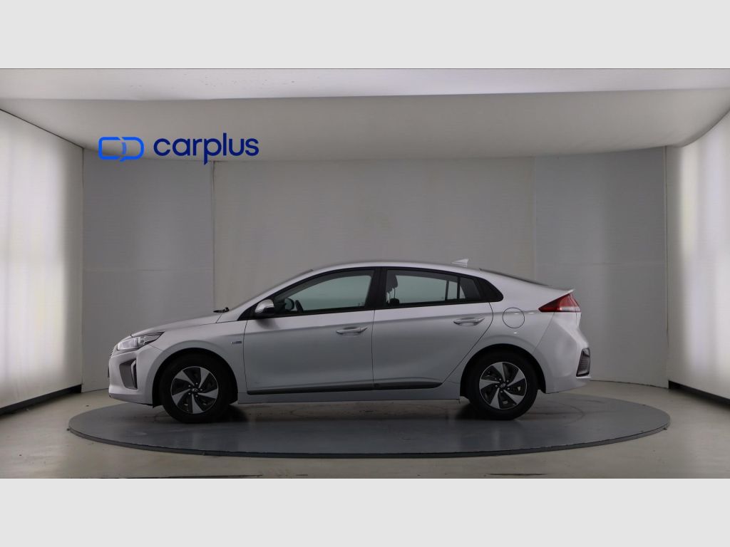Hyundai IONIQ - 4