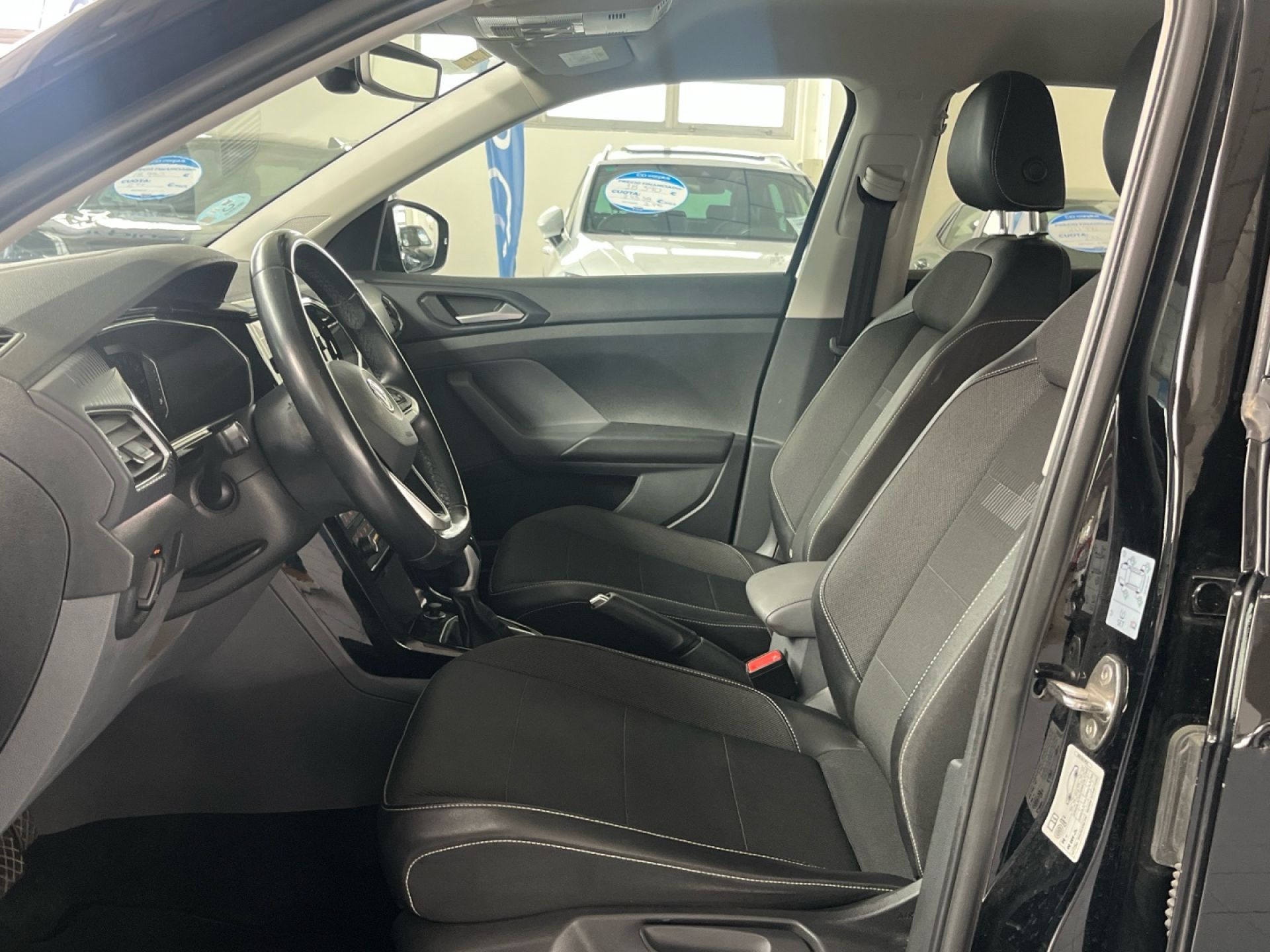 Volkswagen T-Cross - 11