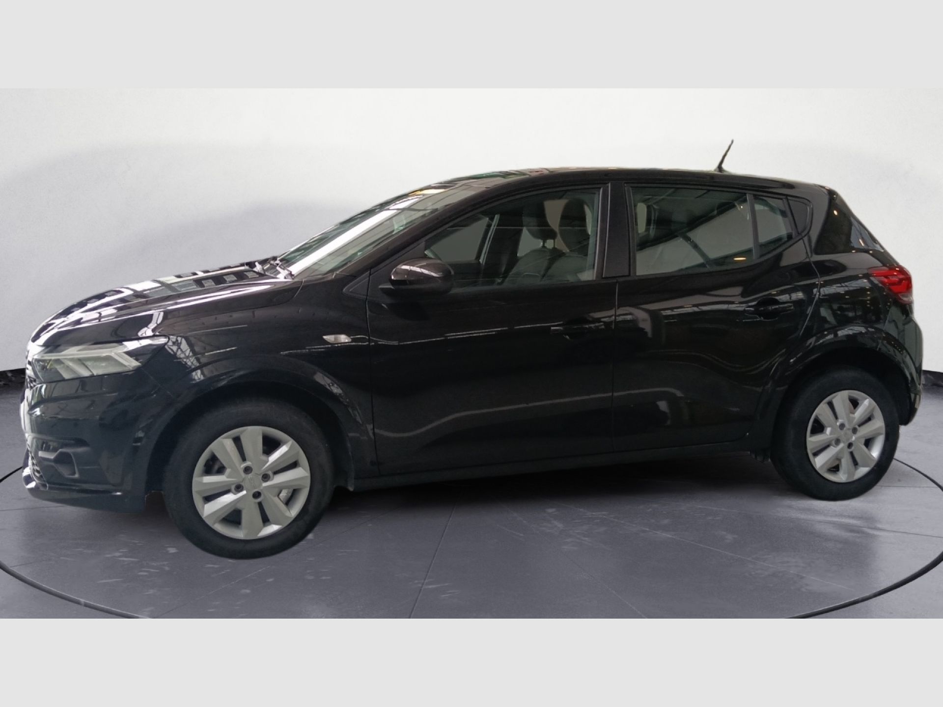 Dacia Sandero - 6