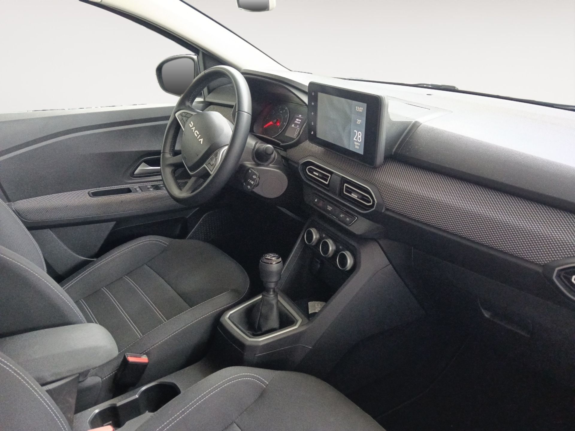 Dacia Sandero - 8