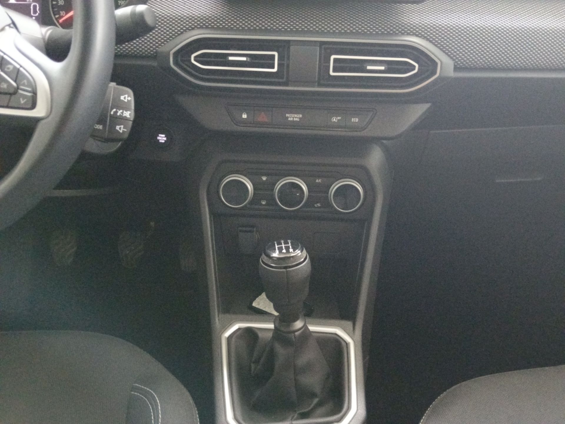 Dacia Sandero - 10