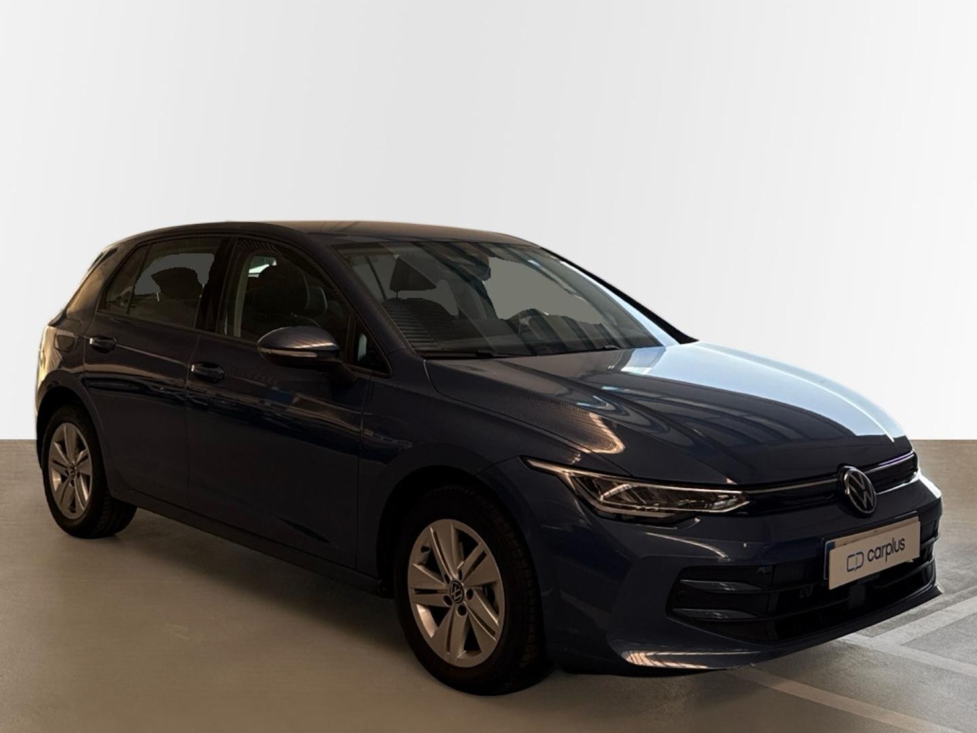 Volkswagen Golf - 2