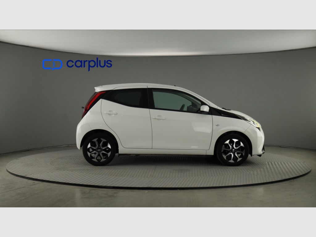 TOYOTA Aygo - 8