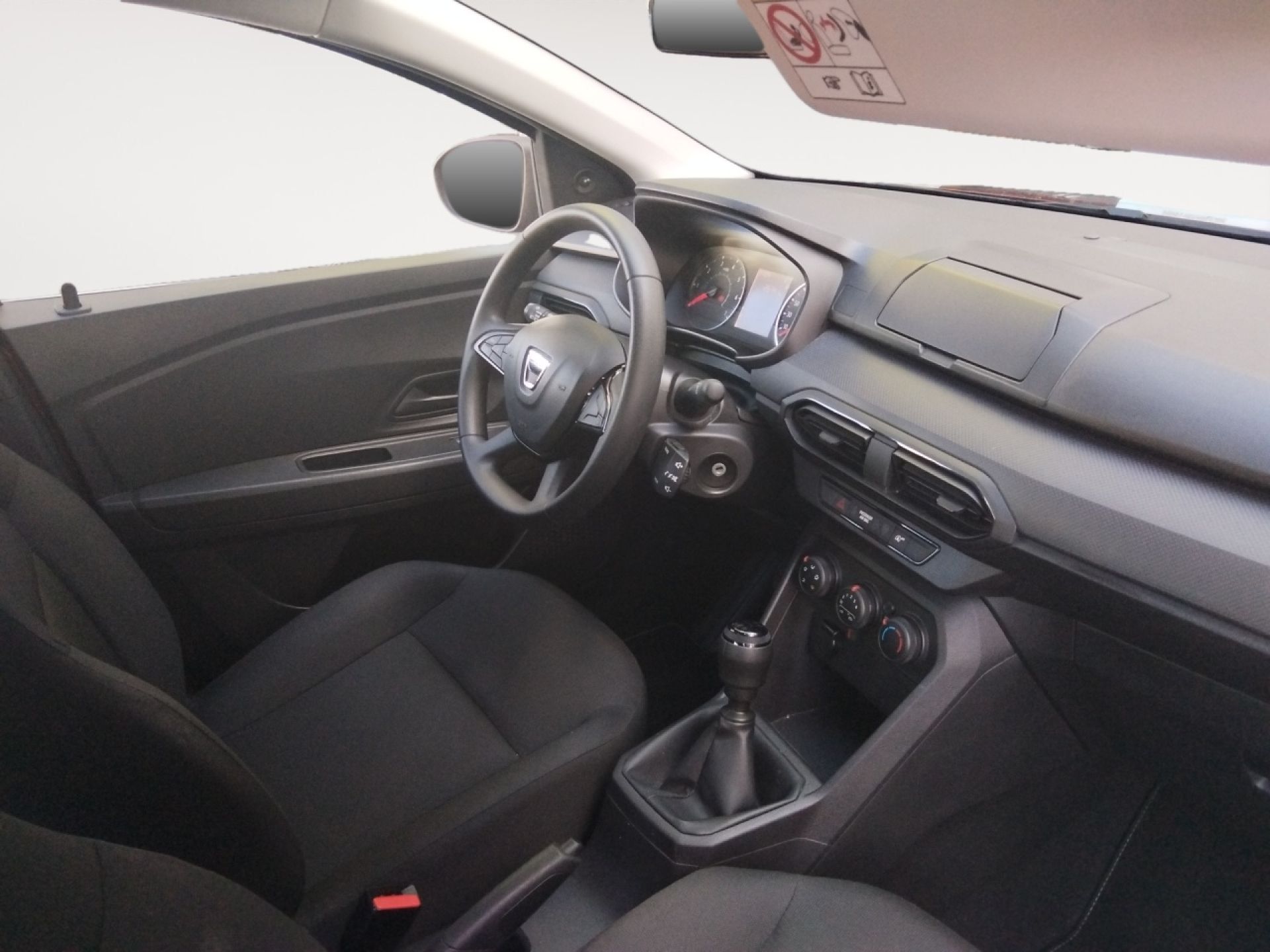 Dacia Sandero - 8