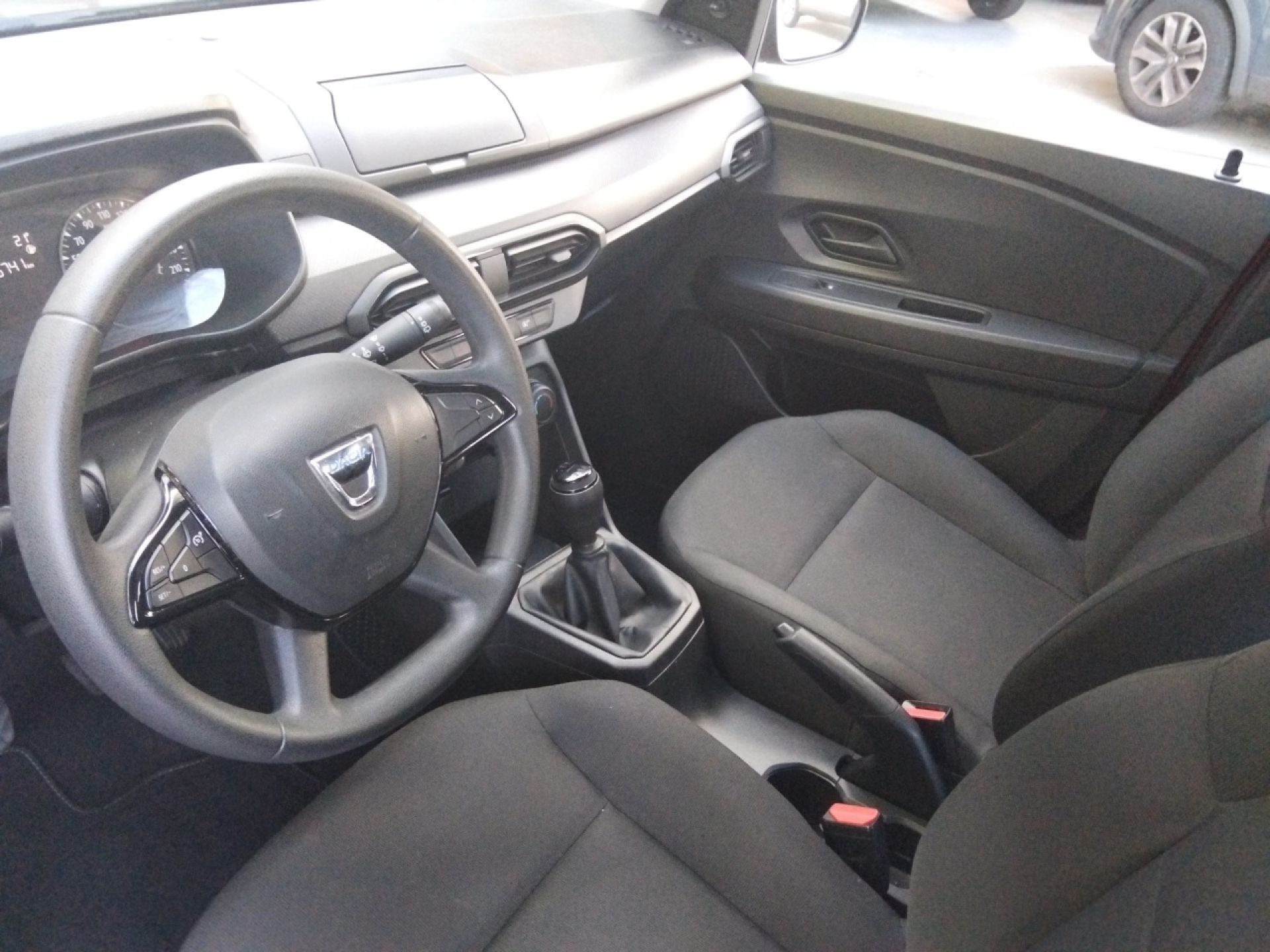 Dacia Sandero - 12