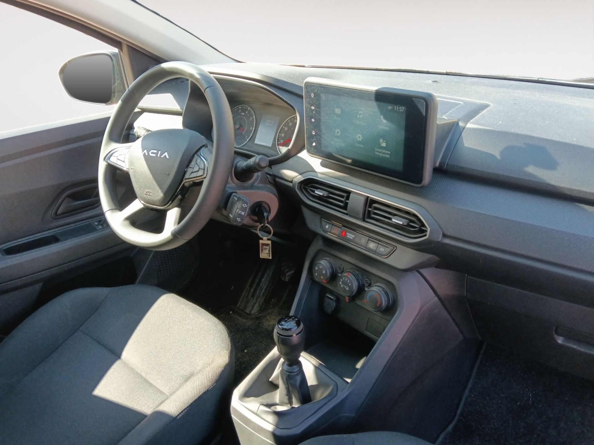 Dacia Sandero - 8