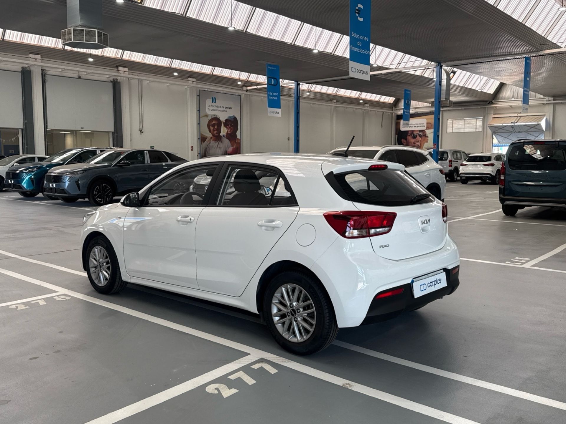 Kia Rio - 5