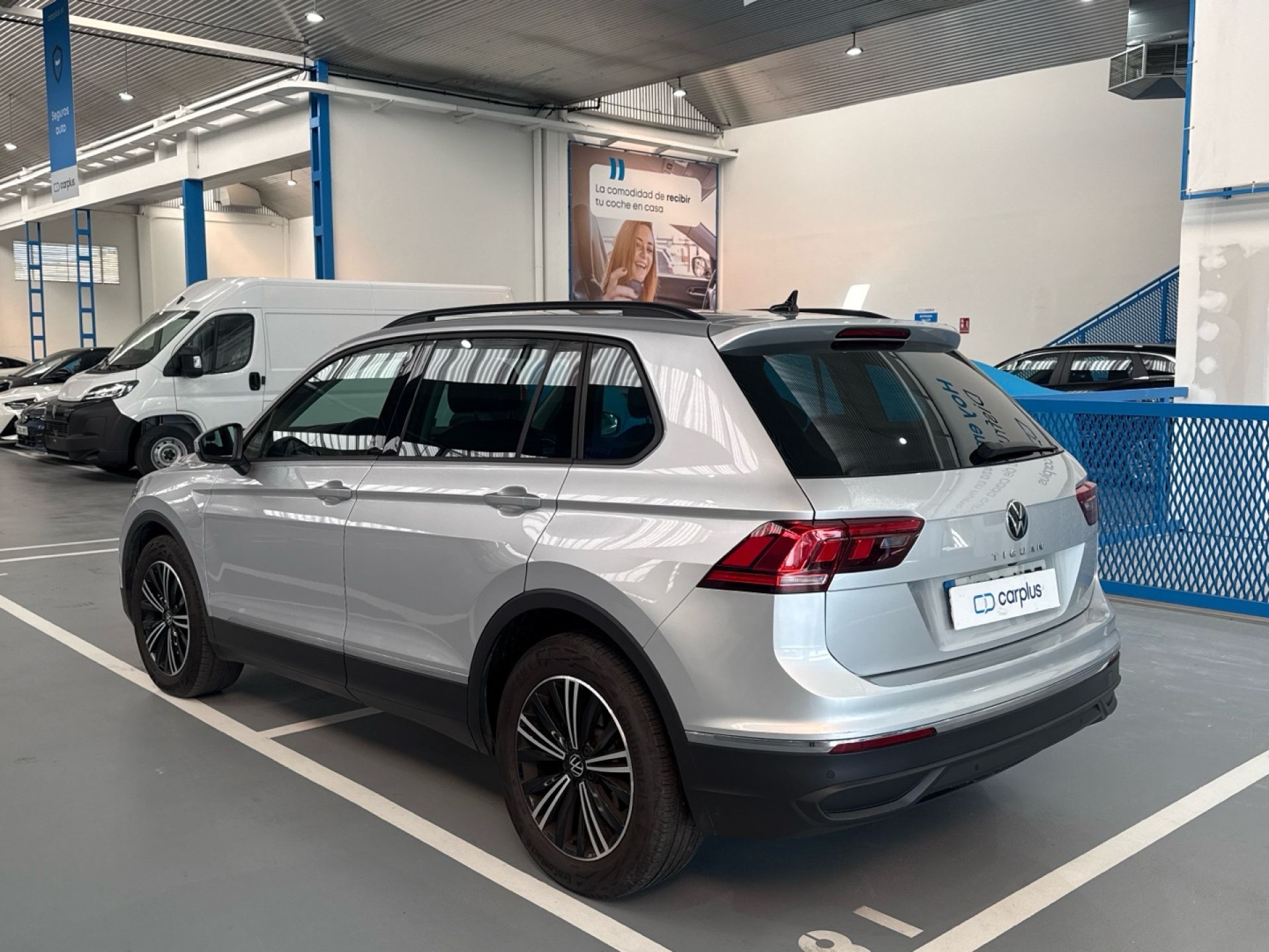 Volkswagen Tiguan - 5