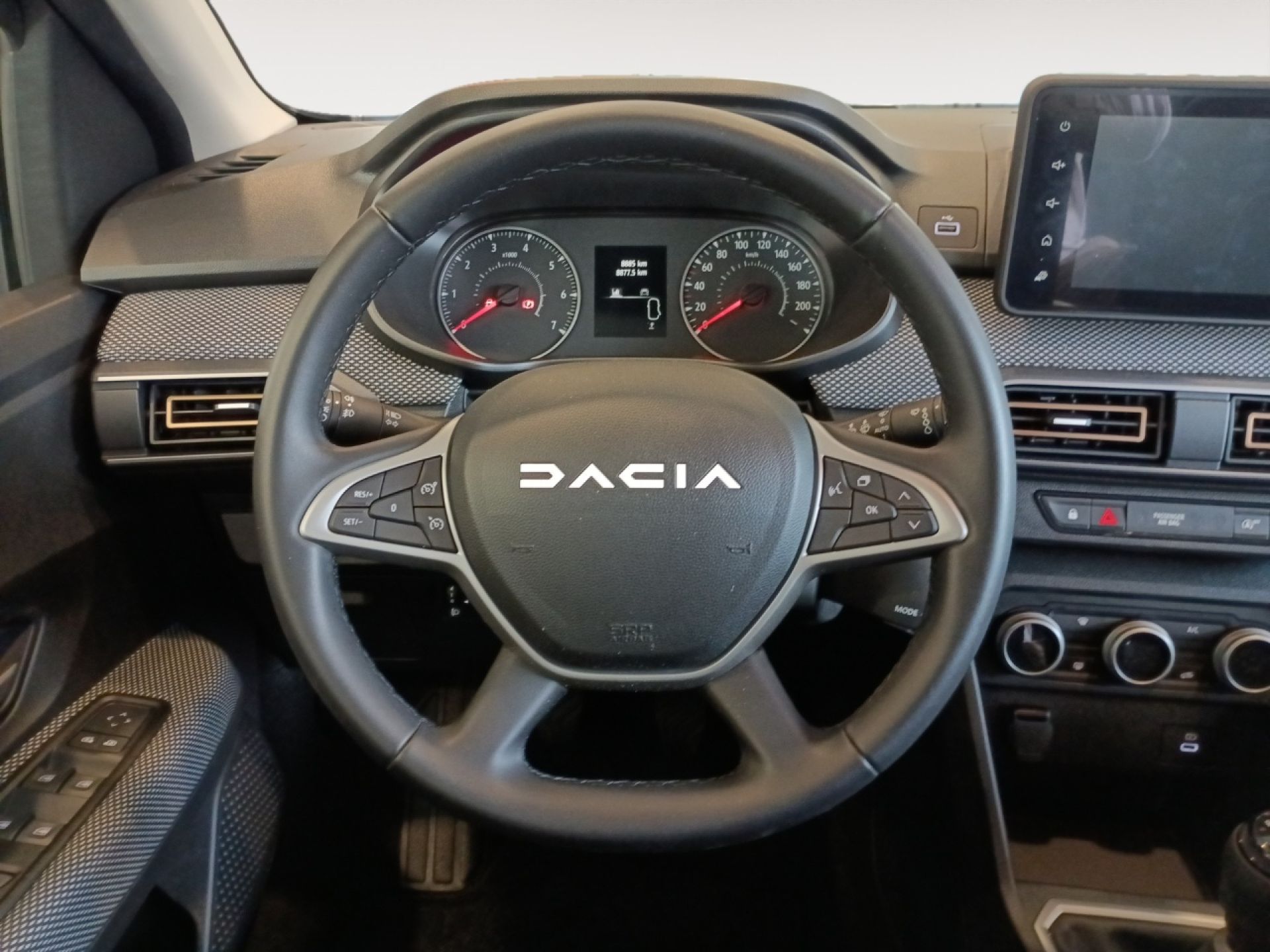 Dacia Sandero - 11