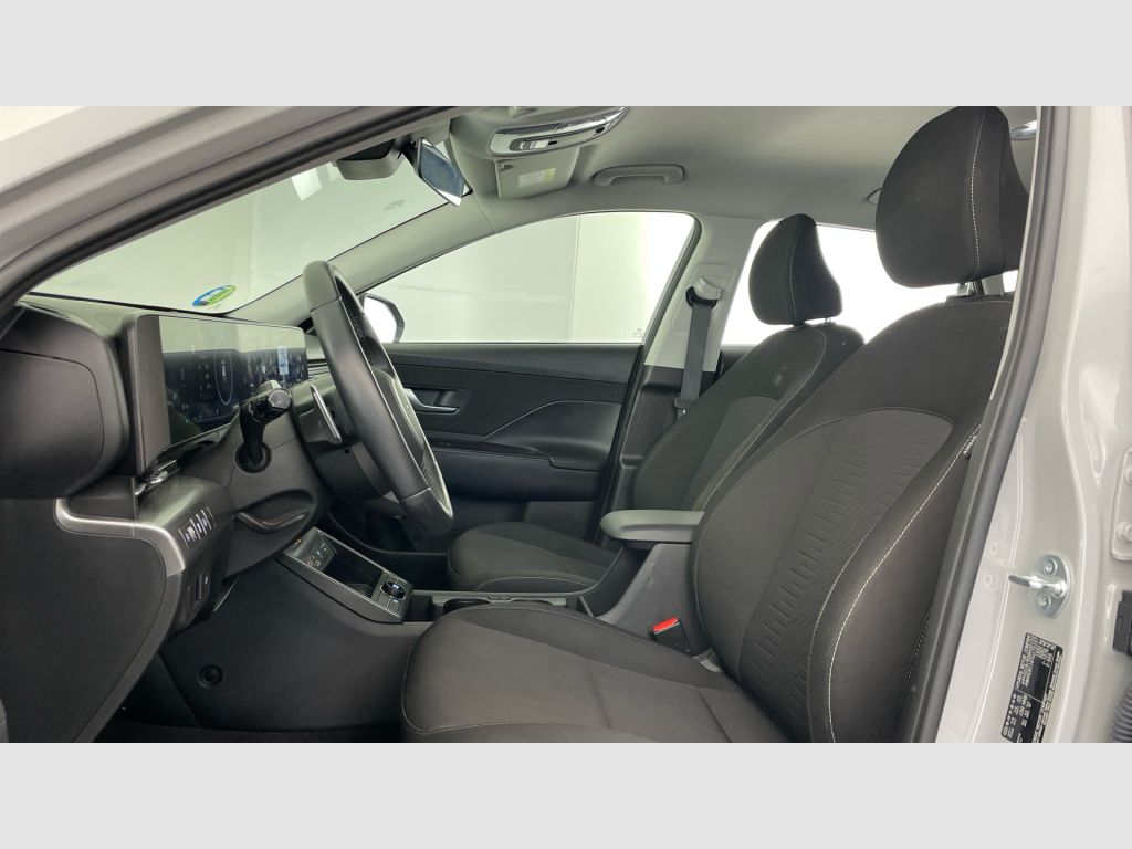 Hyundai Kona - 11
