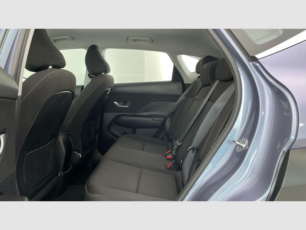 Hyundai Kona - 12