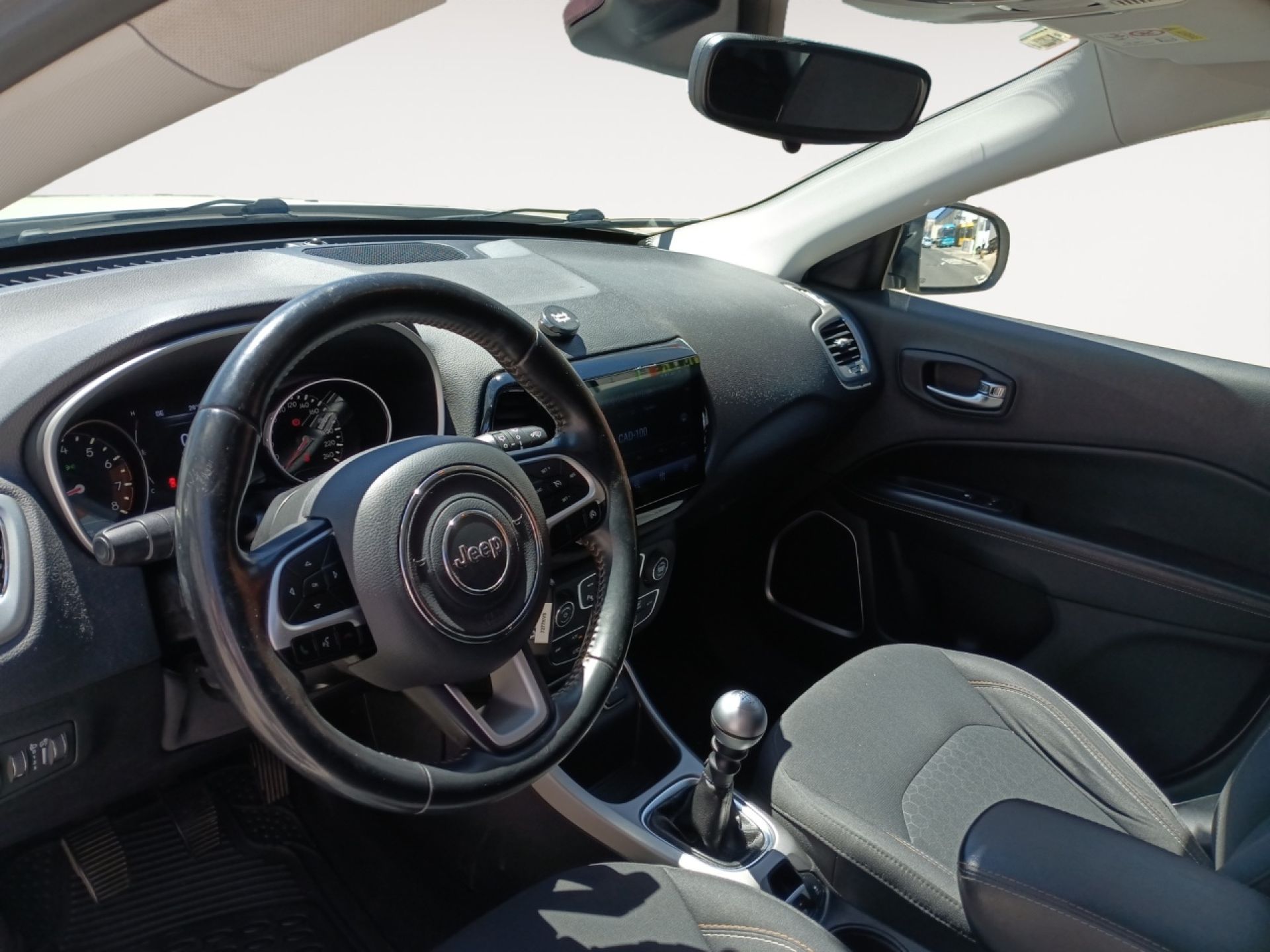Jeep Compass - 10