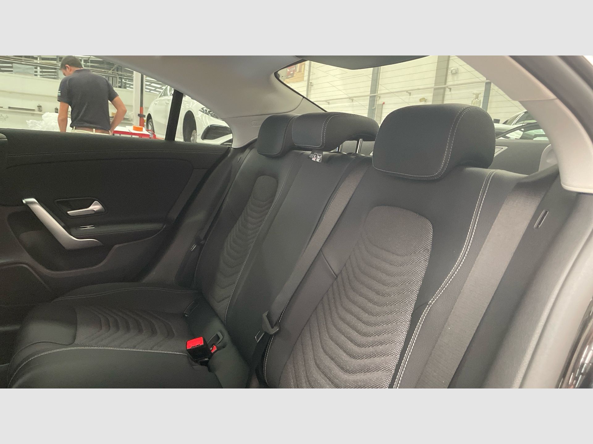 Mercedes-Benz CLA - 11