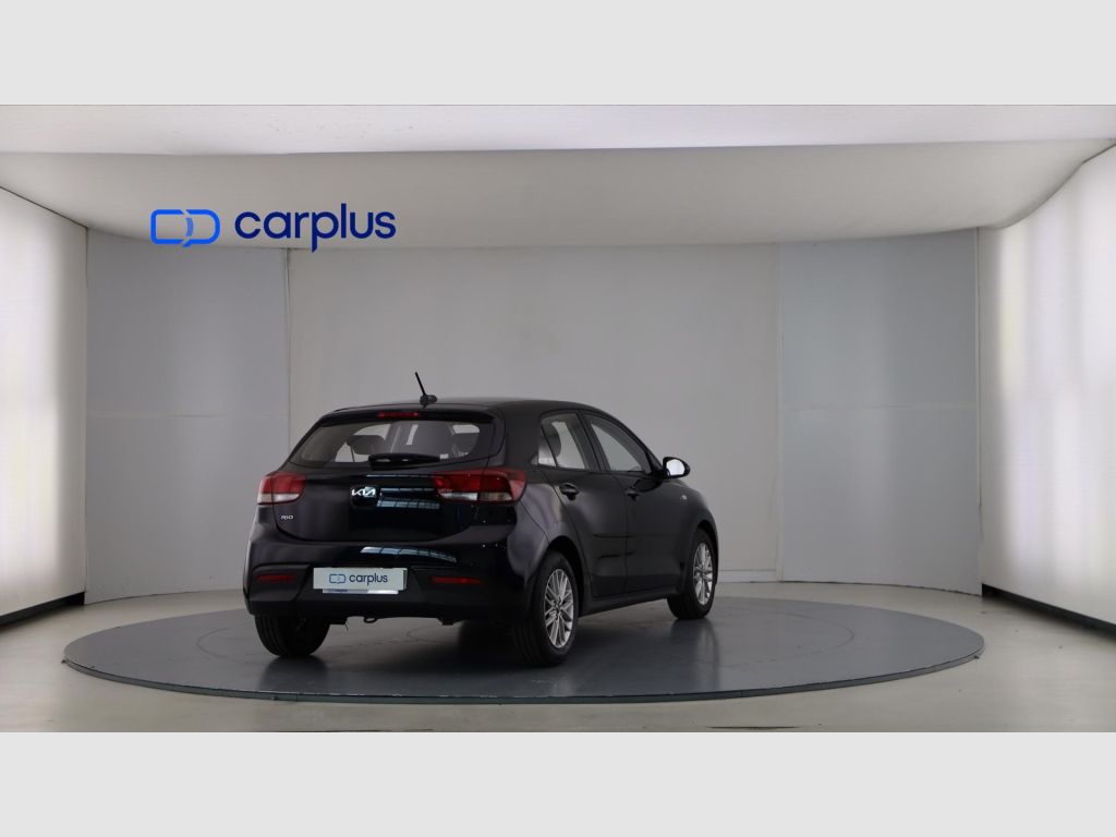 Kia Rio - 7