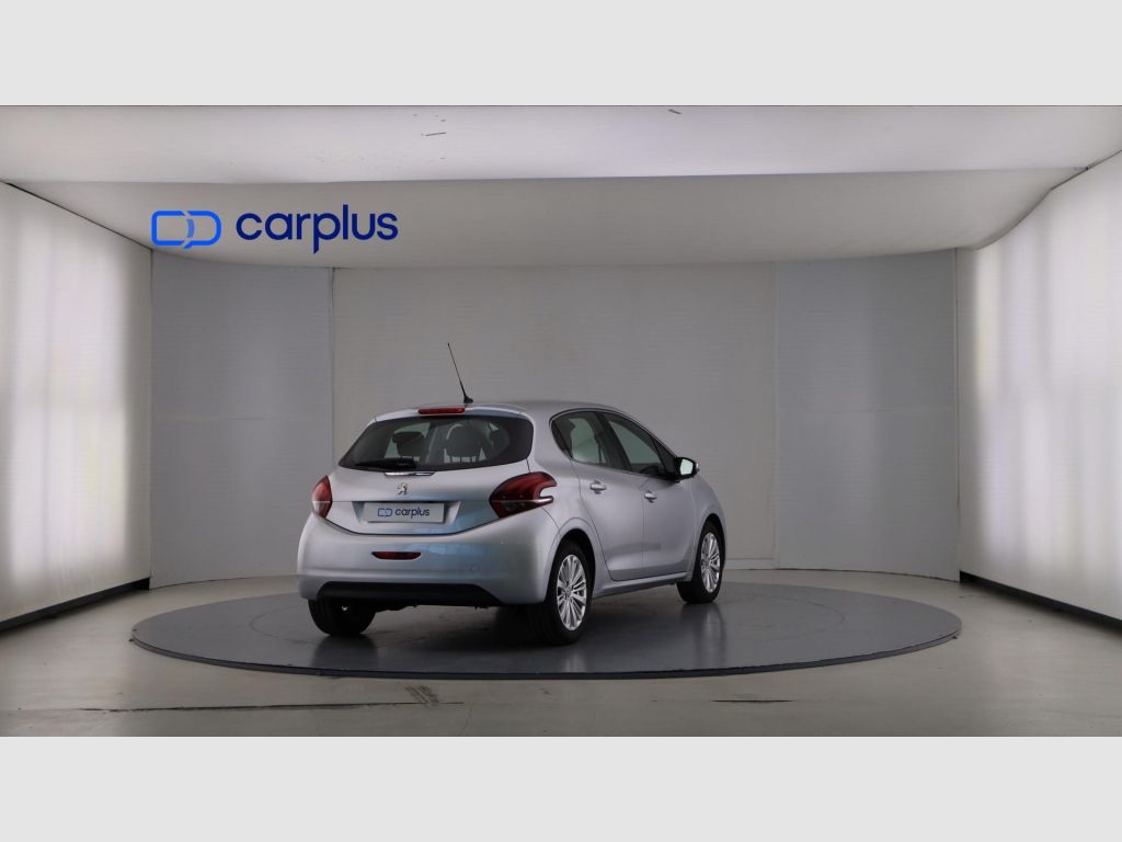 Peugeot 208 - 7