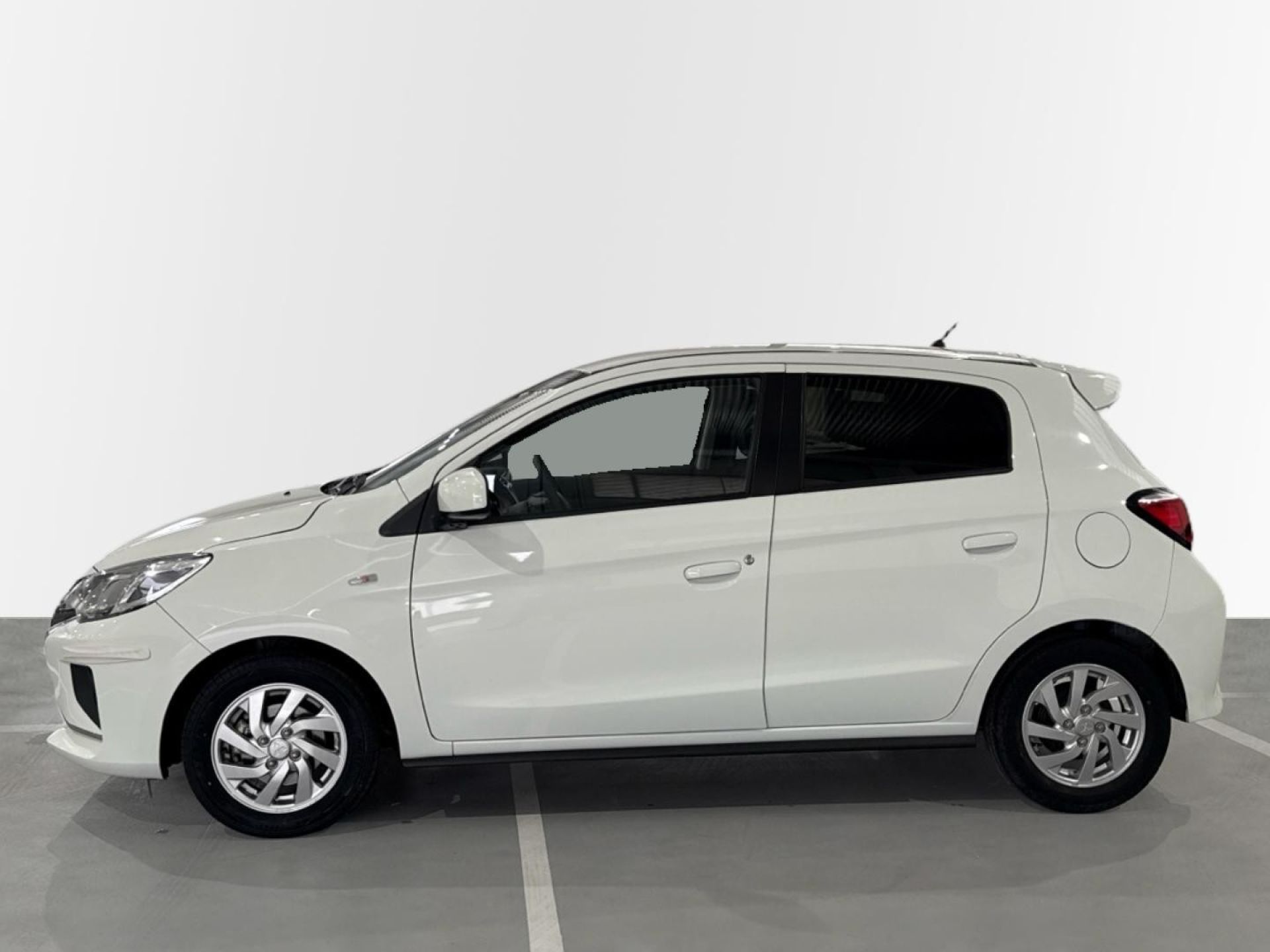 Mitsubishi Space Star - 4