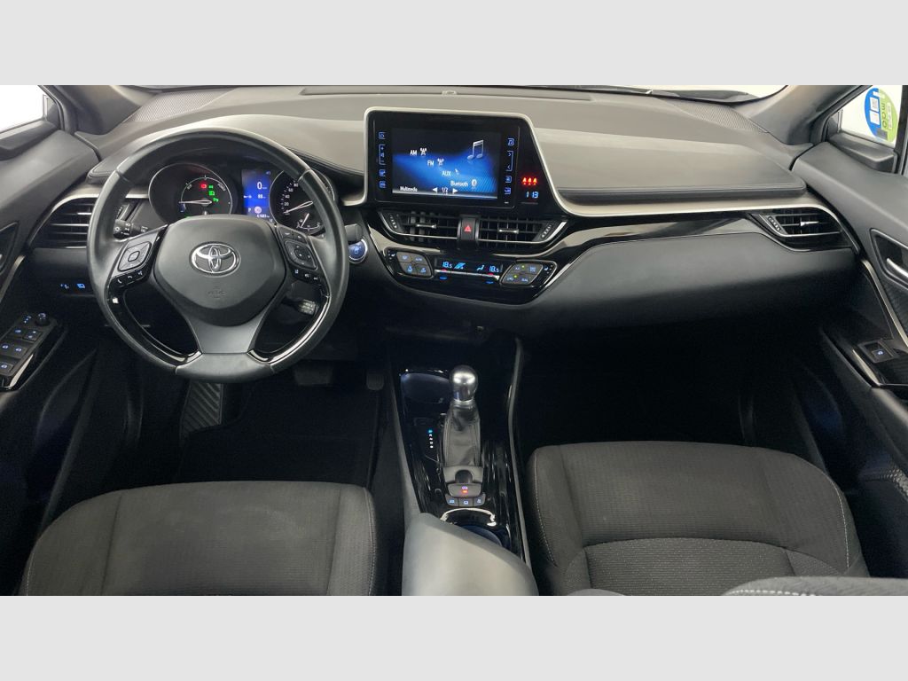 TOYOTA C-HR - 11