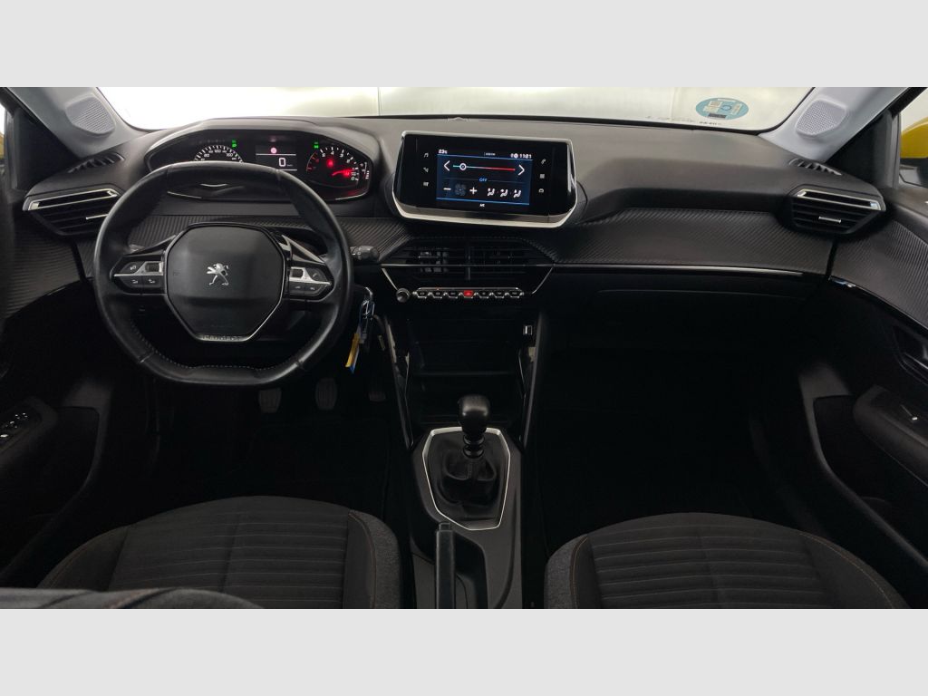 Peugeot 208 - 11