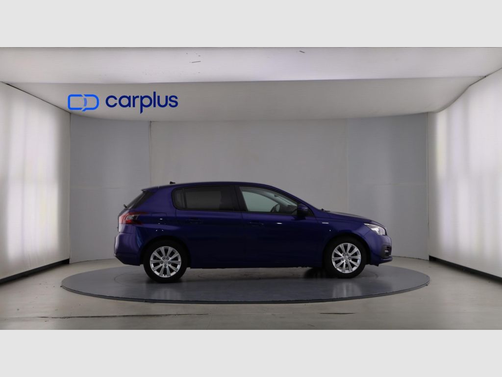 Peugeot 308 - 8