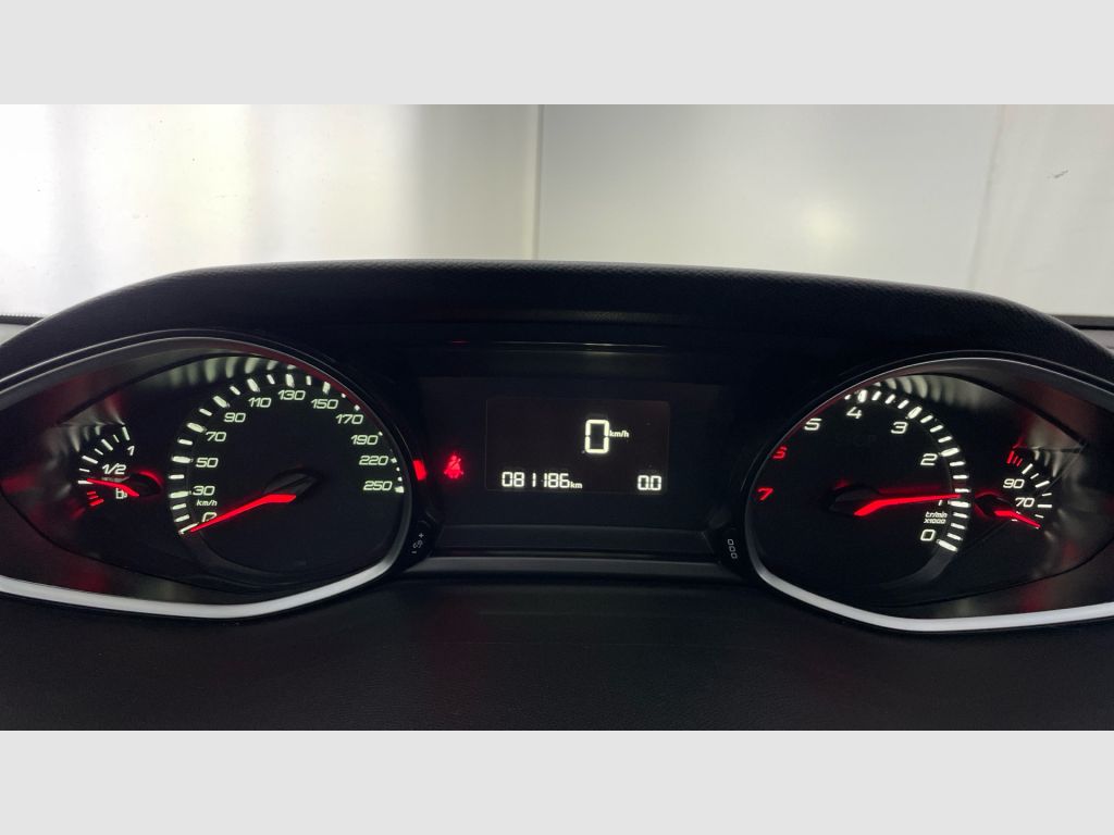 Peugeot 308 - 10