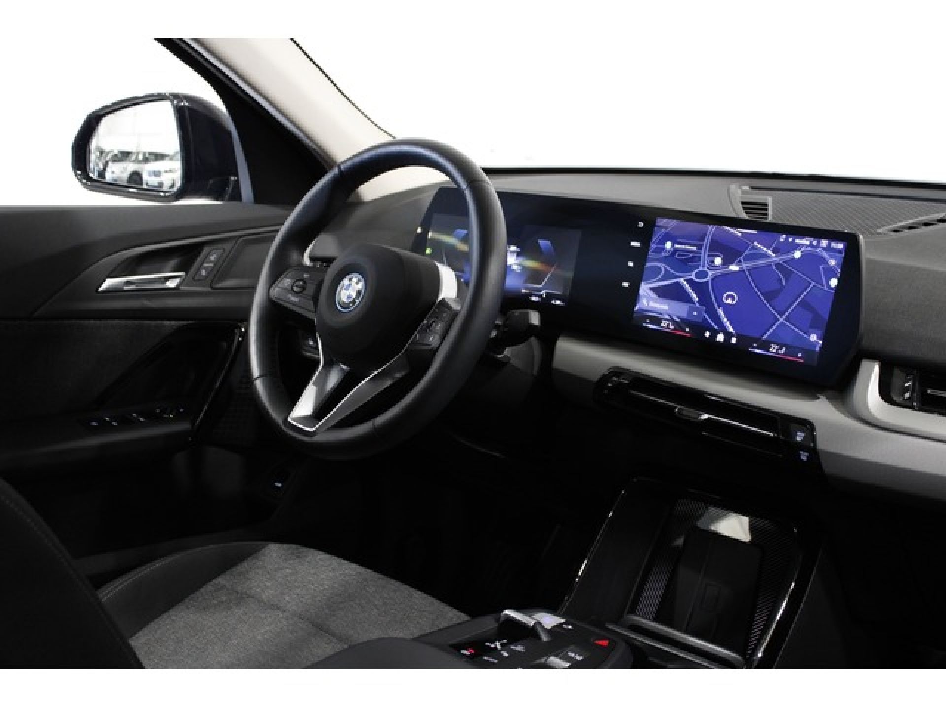 BMW ix2 - 11