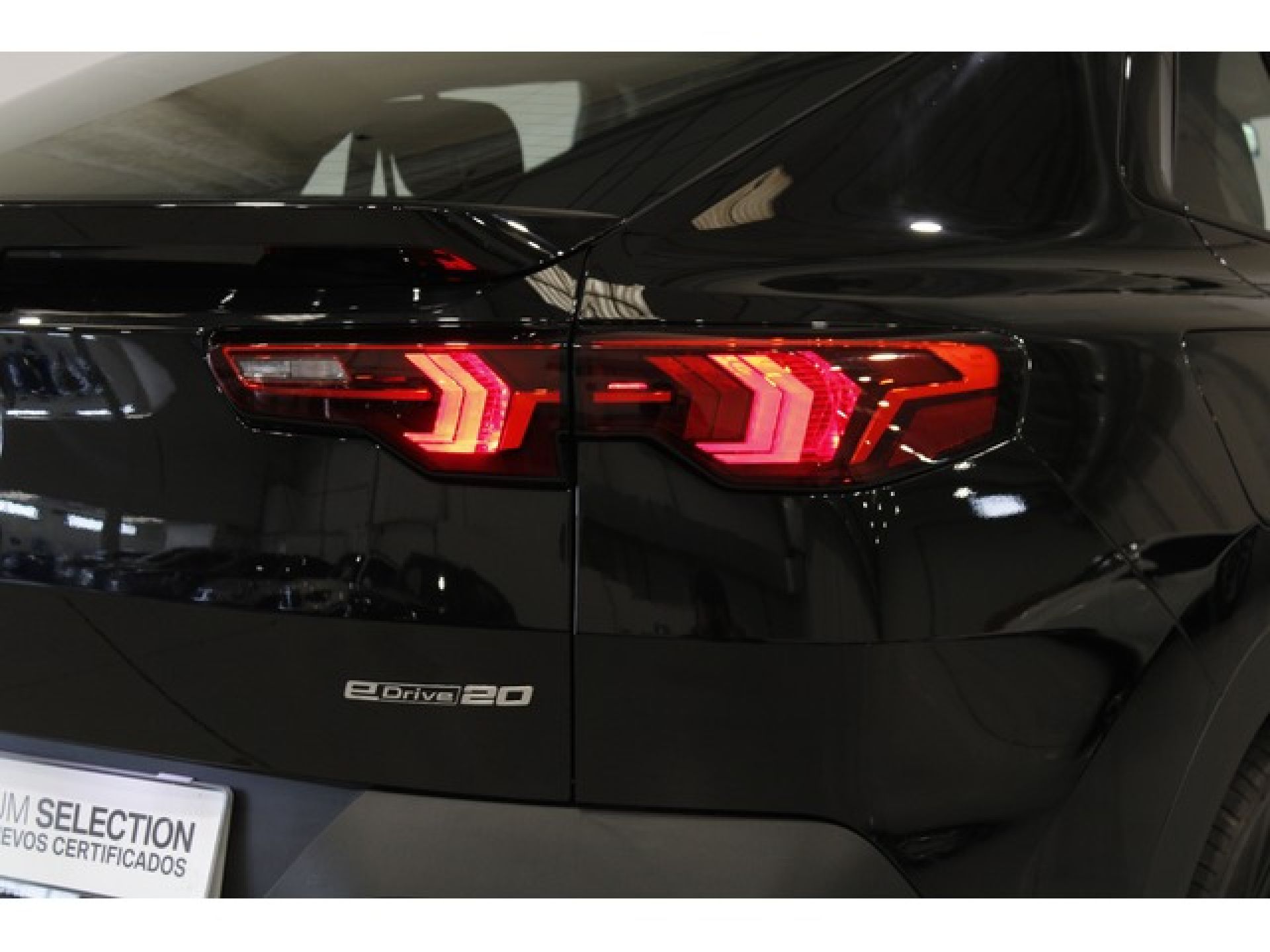 BMW ix2 - 12