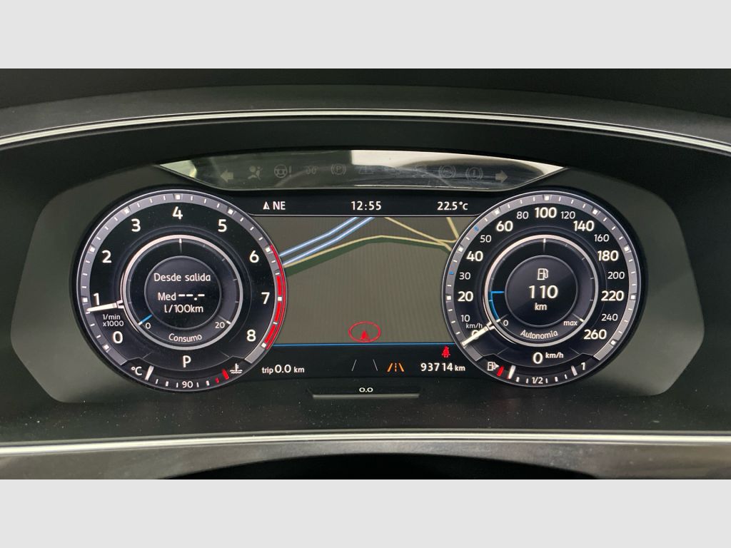 Volkswagen Tiguan - 10