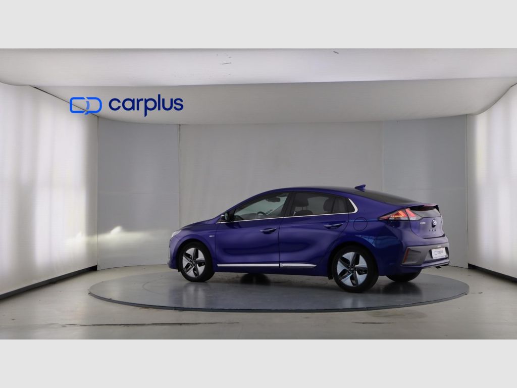 Hyundai IONIQ - 7