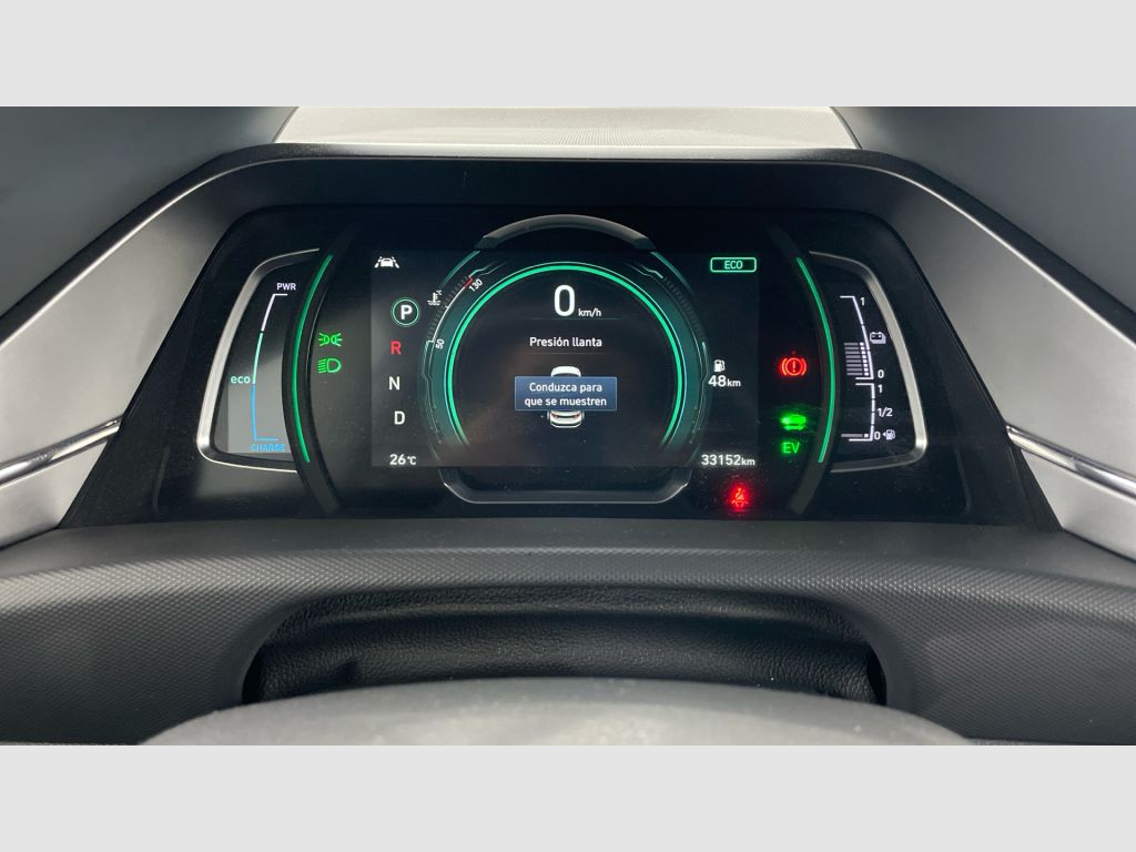 Hyundai IONIQ - 10