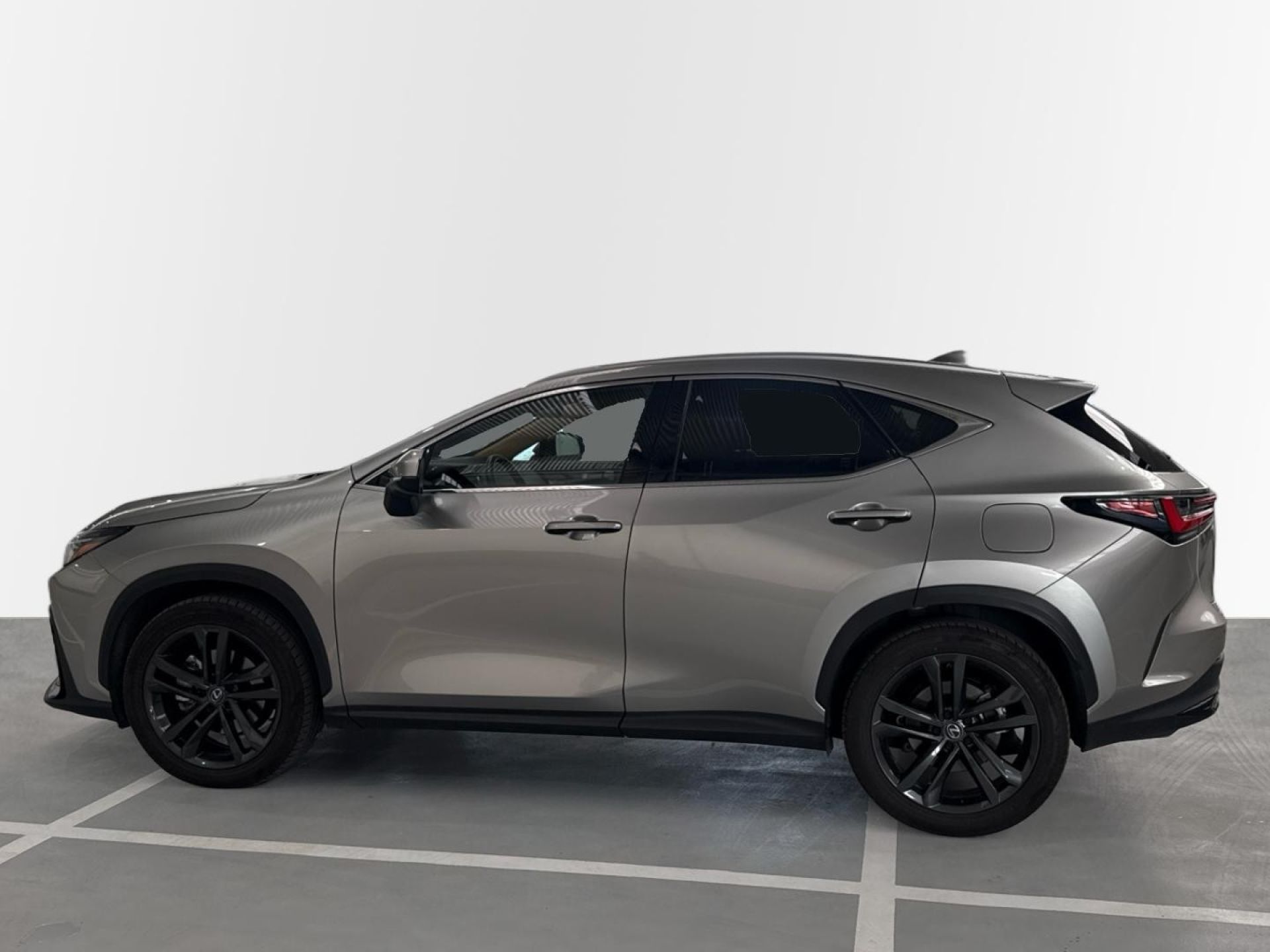 LEXUS NX - 4