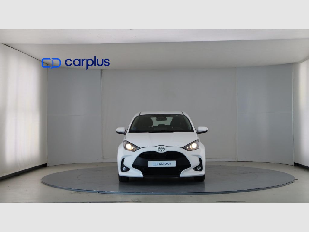 TOYOTA Yaris - 2