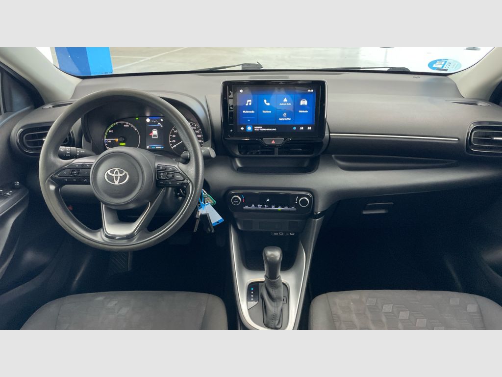 TOYOTA Yaris - 11