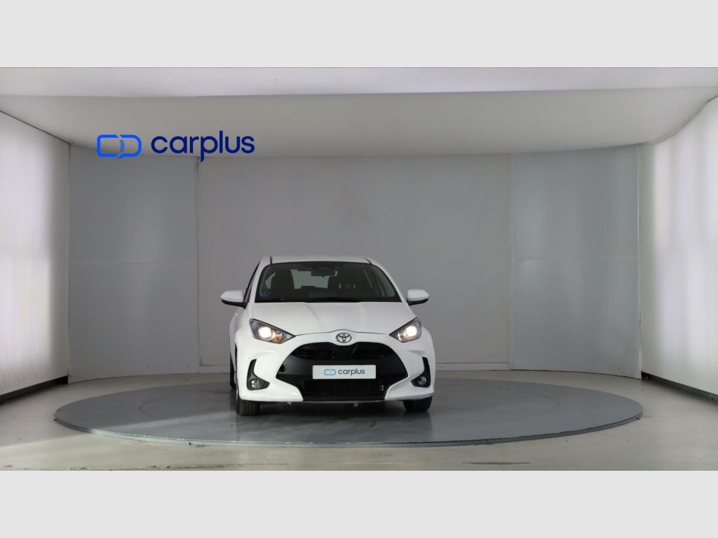 TOYOTA Yaris - 2
