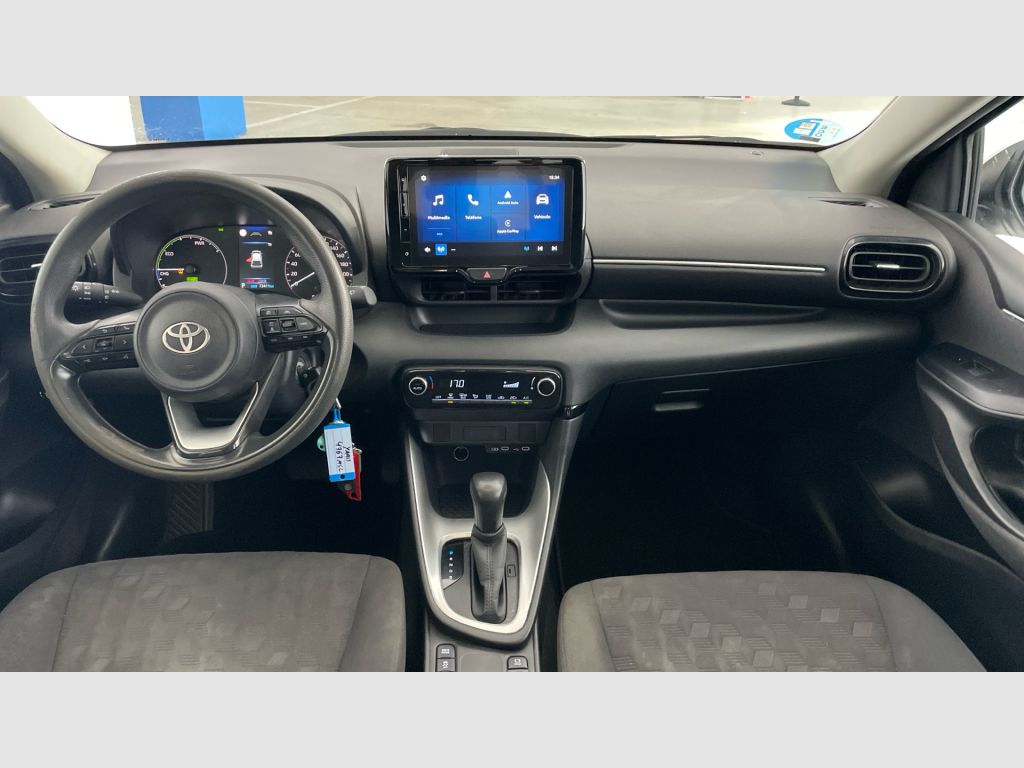 TOYOTA Yaris - 11