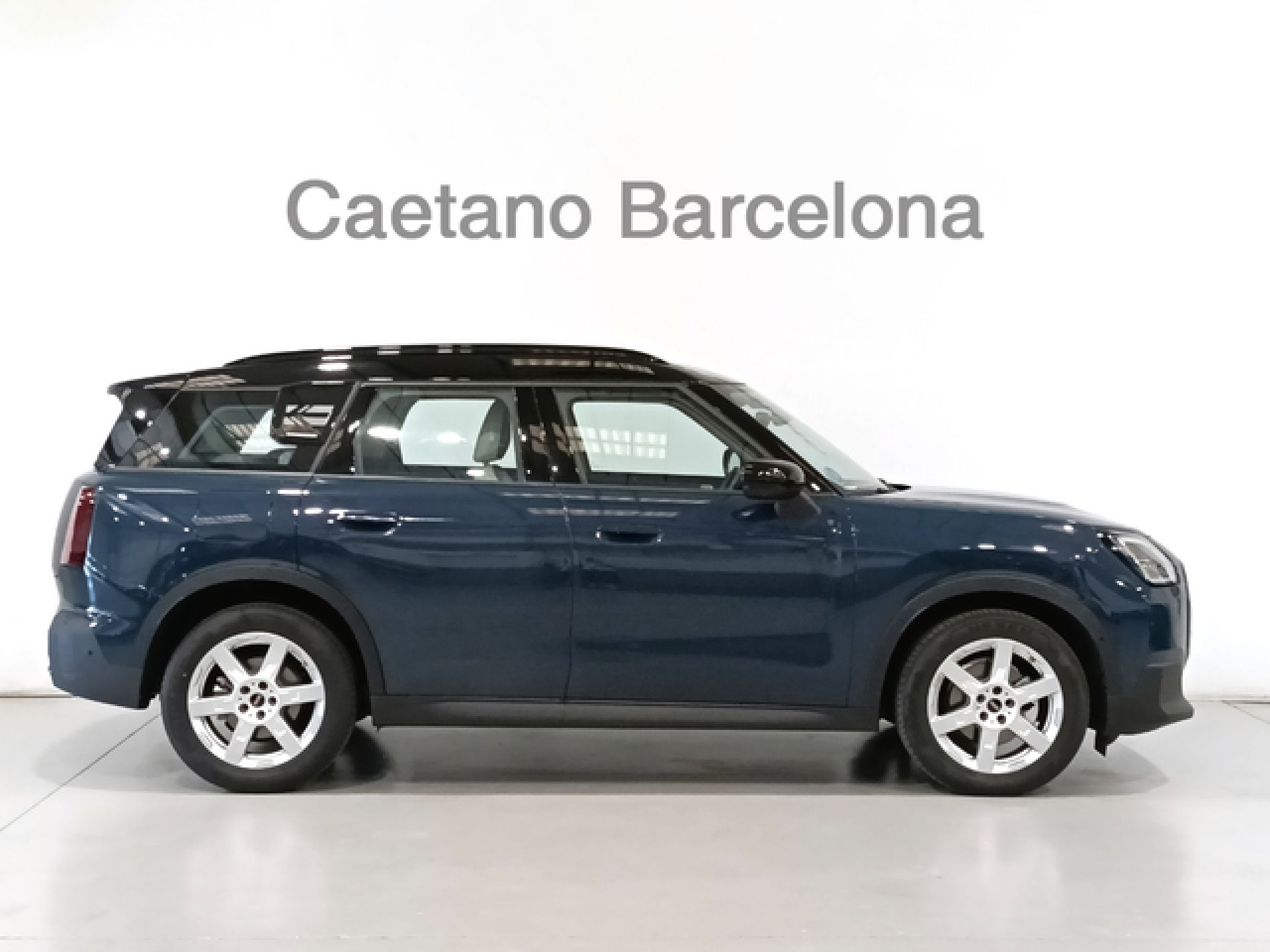Mini Countryman - 3